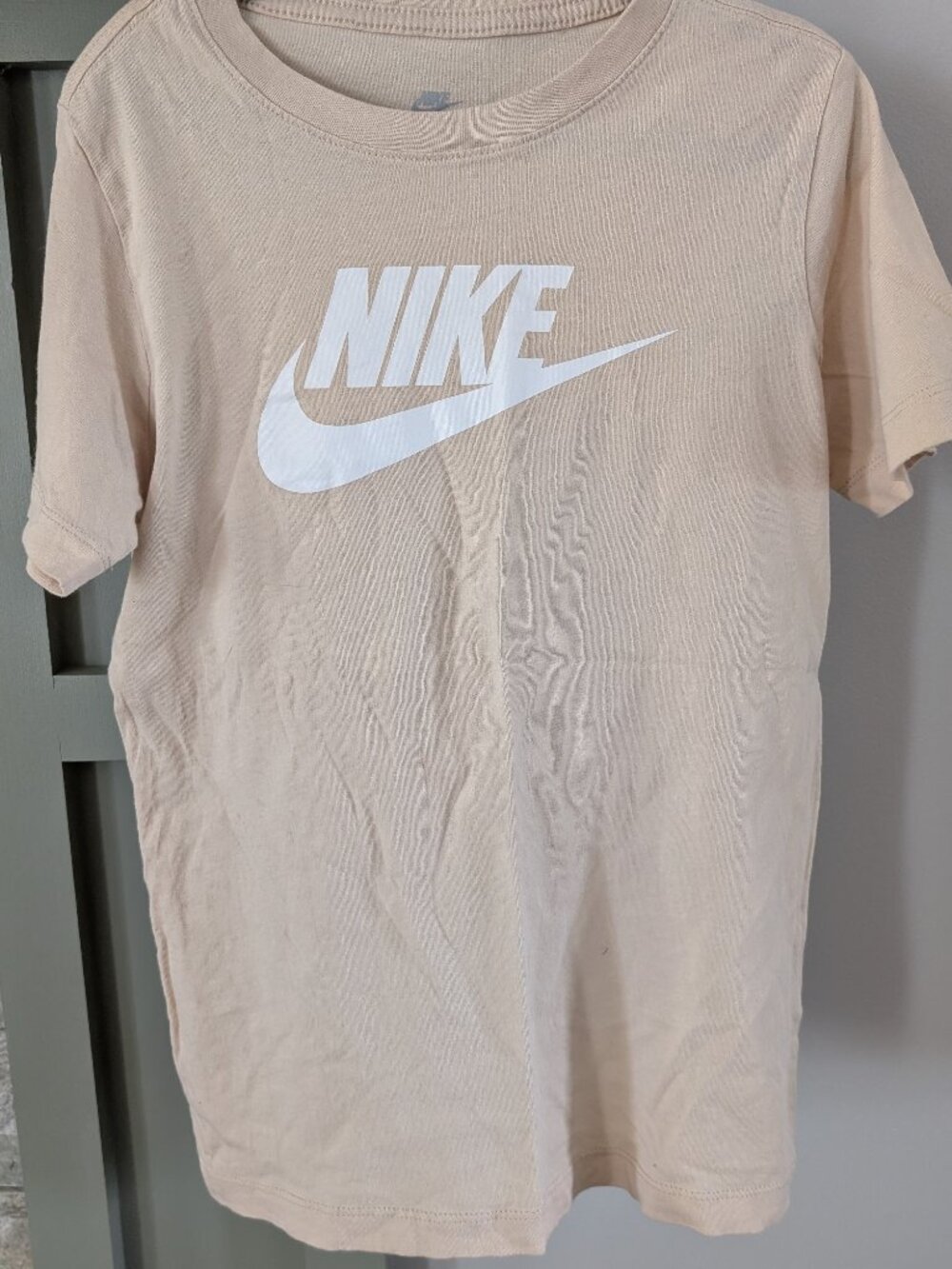 Nike T-Shirt - Tan Size M(8)